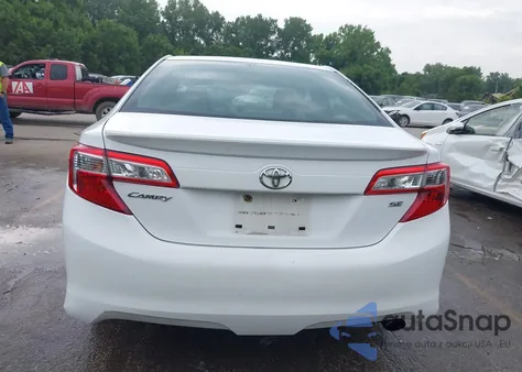 2013 Toyota Camry Se z USA, uszkodzony, nr VIN 4T1BF1FK3DU256262